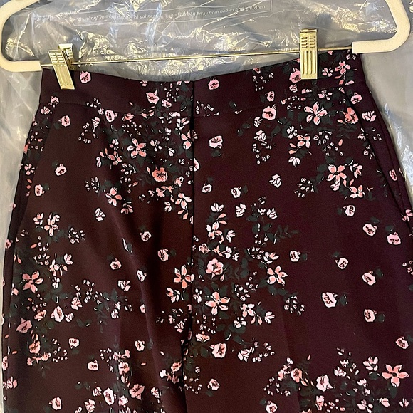 Pearl Floral Crepe Ruthie Pant - Picture 5 of 15